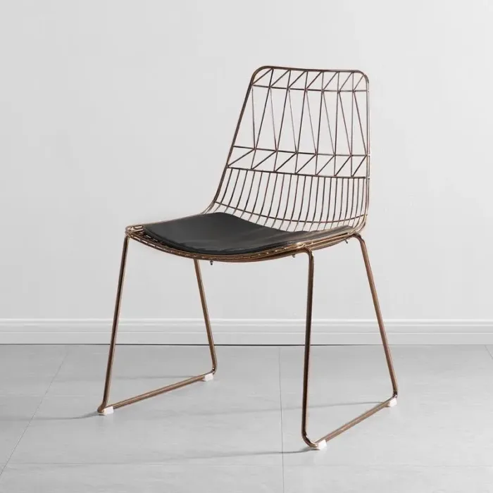 Lucy Wire Chair Roségold im Mesh-Look